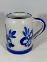 (Bild für) 0,5 Liter Bierkrug Salzglasur grau blau