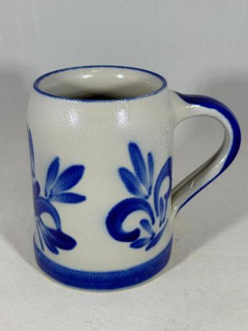 0,5 Liter Bierkrug Salzglasur grau blau